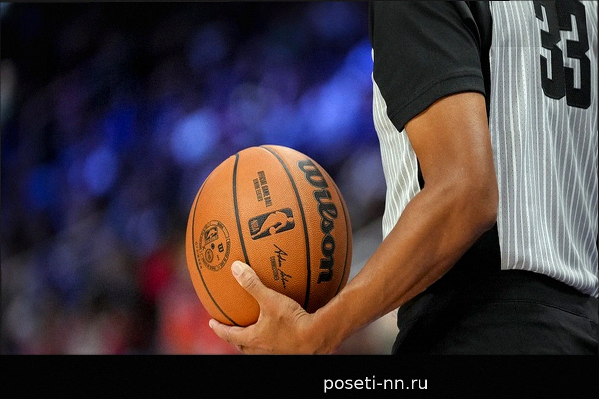NBA: Суровый контроль за использованием рук в атаке